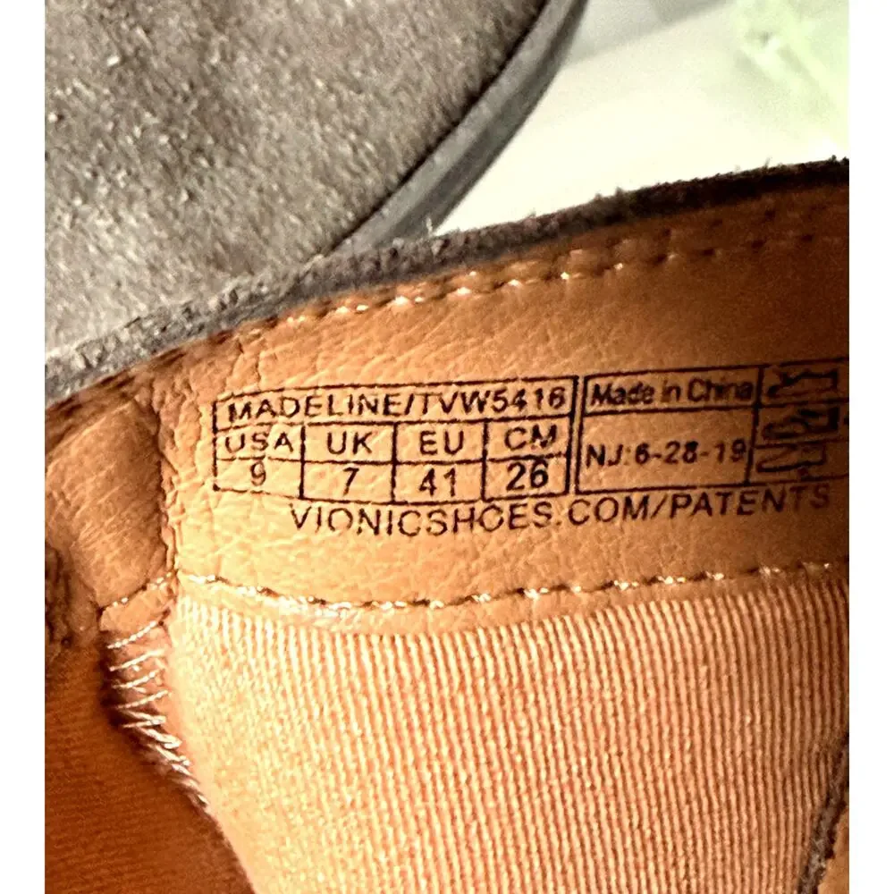 Vionic Madeline Boots Women Size 9 Suede Greige Ankle Bootie Weather Resistant - Picture 3 of 10
